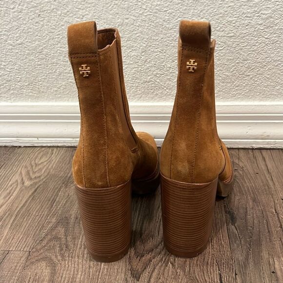 Tory Burch Lug Sole Chelsea boots - Picture 5 of 6